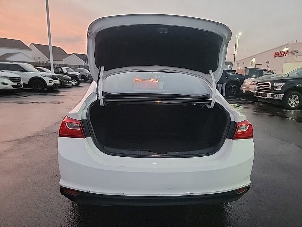 Used 2023 Chevrolet Malibu LT image 8