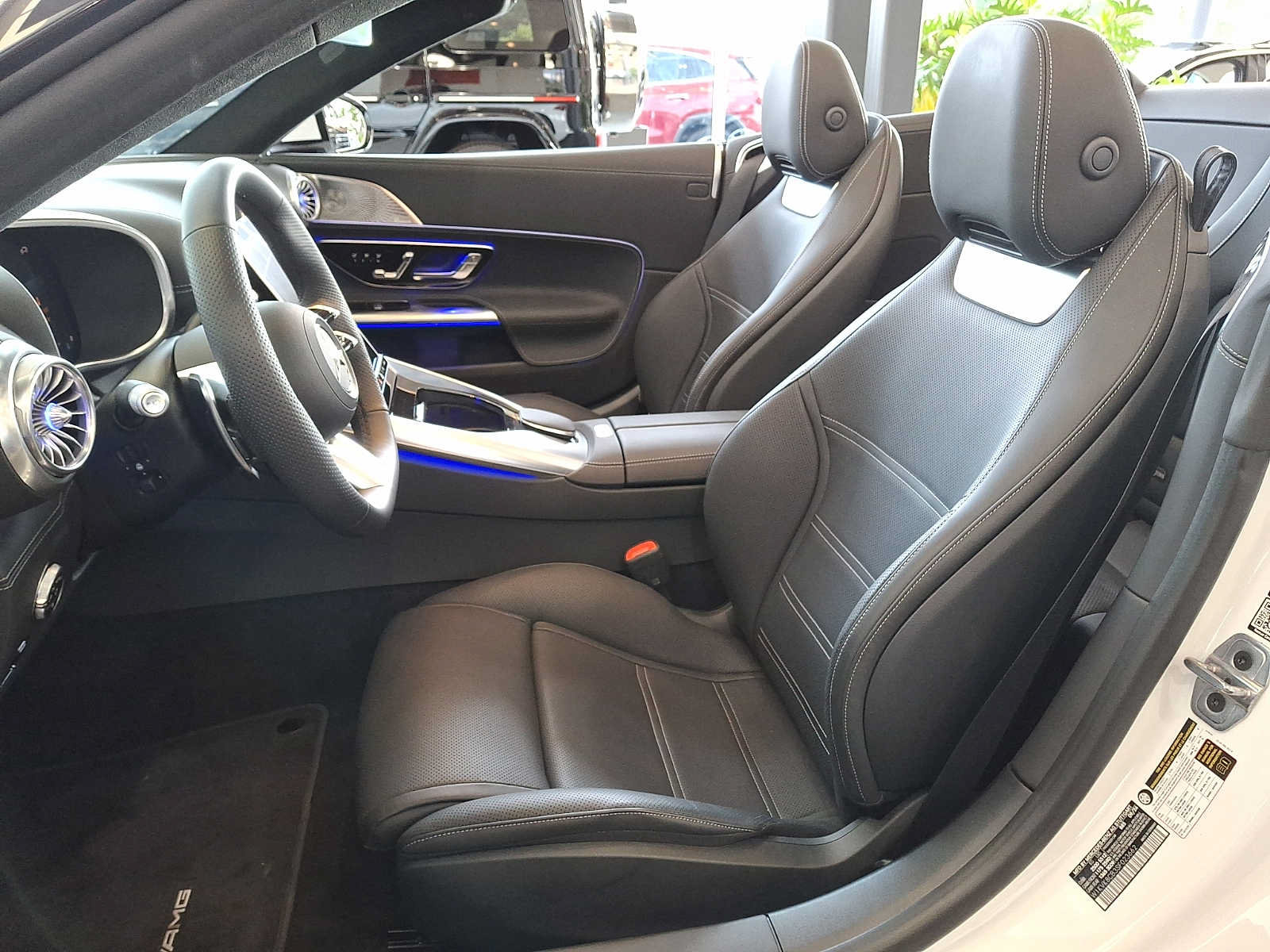 Used 2025 Mercedes-Benz SL 63 AMG S e Performance 4MATIC image 10