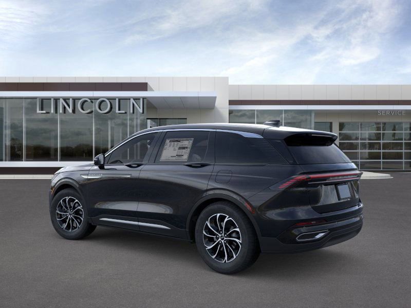 New 2025 Lincoln Nautilus Premier image 4