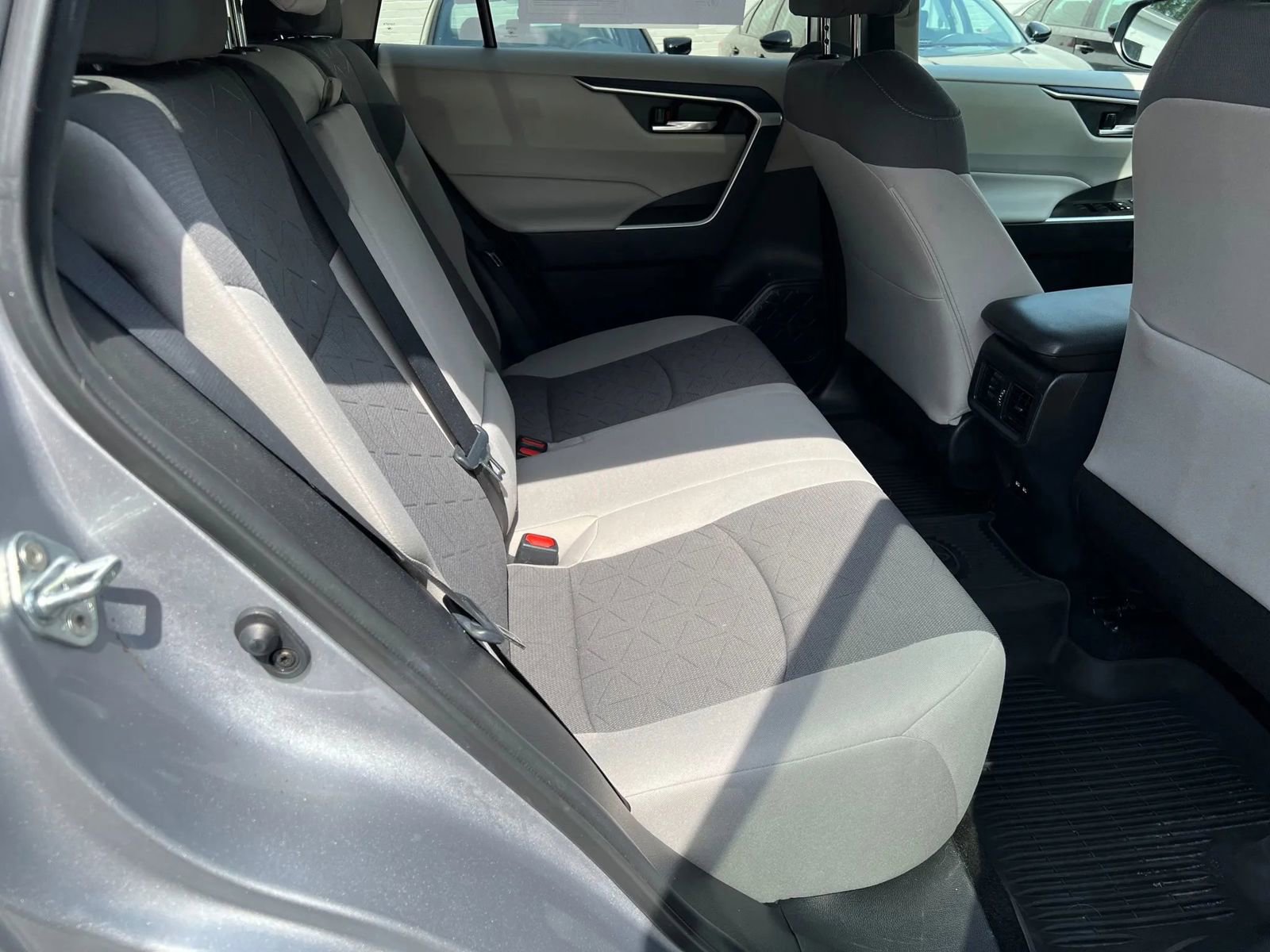 Used 2021 Toyota RAV4 XLE image 13