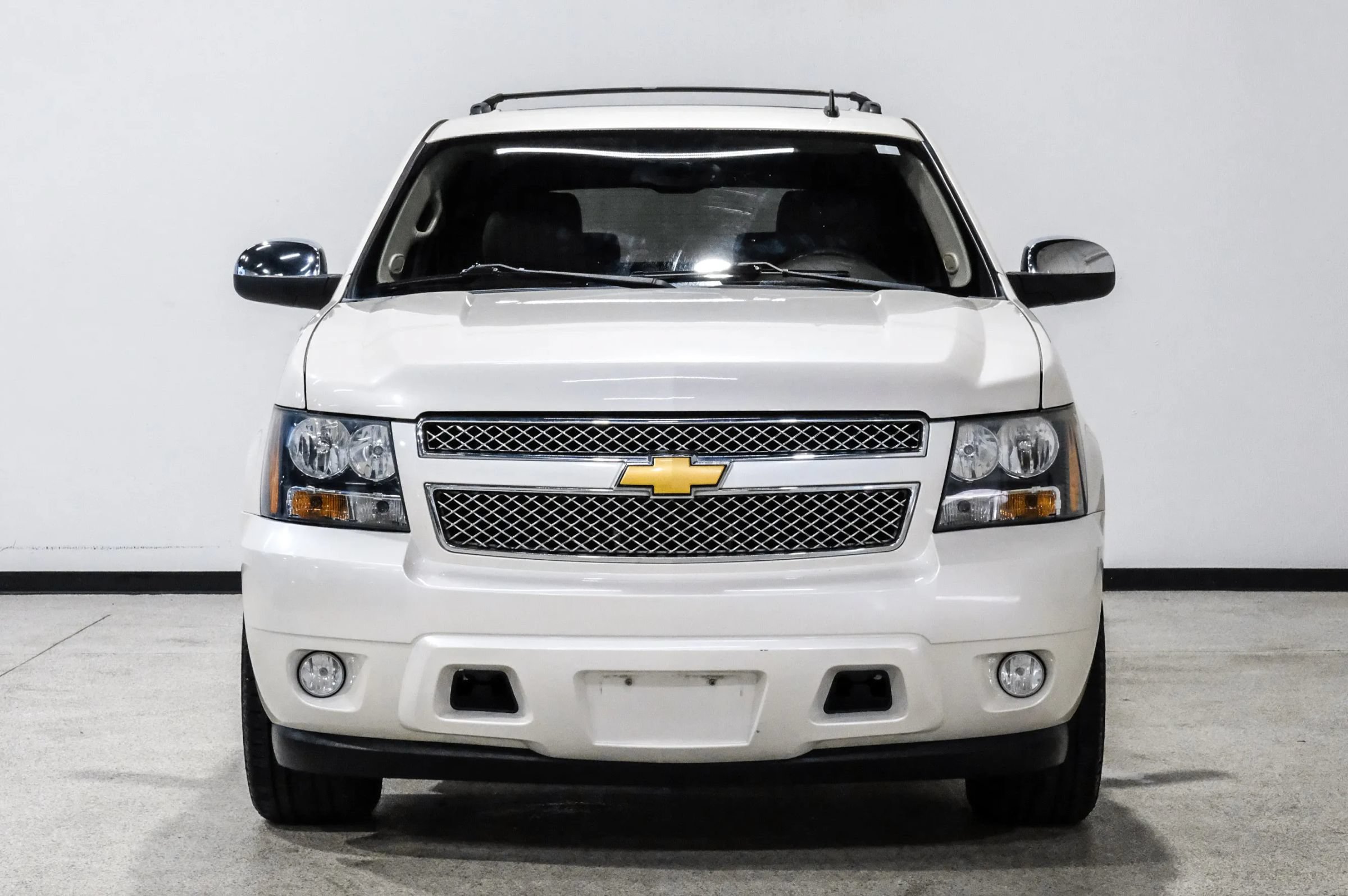 Used 2013 Chevrolet Tahoe LTZ RWD image 3
