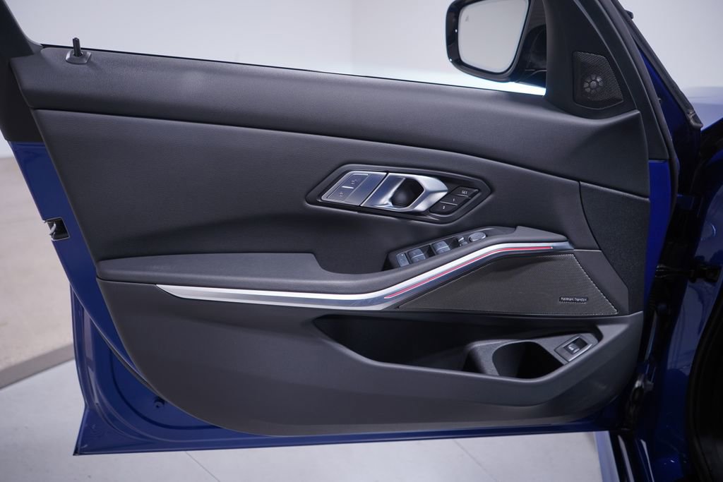 Used 2025 BMW M340i image 16