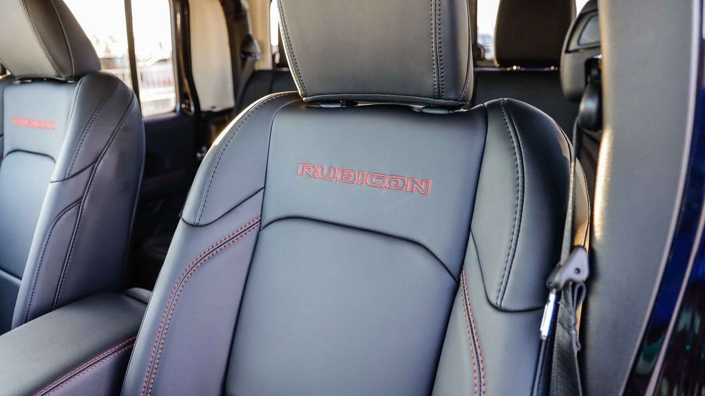 New 2026 Jeep Gladiator Rubicon w/ Steel Bumper Group image 30