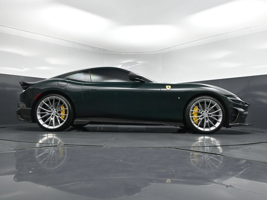 Used 2021 Ferrari Roma RWD image 27