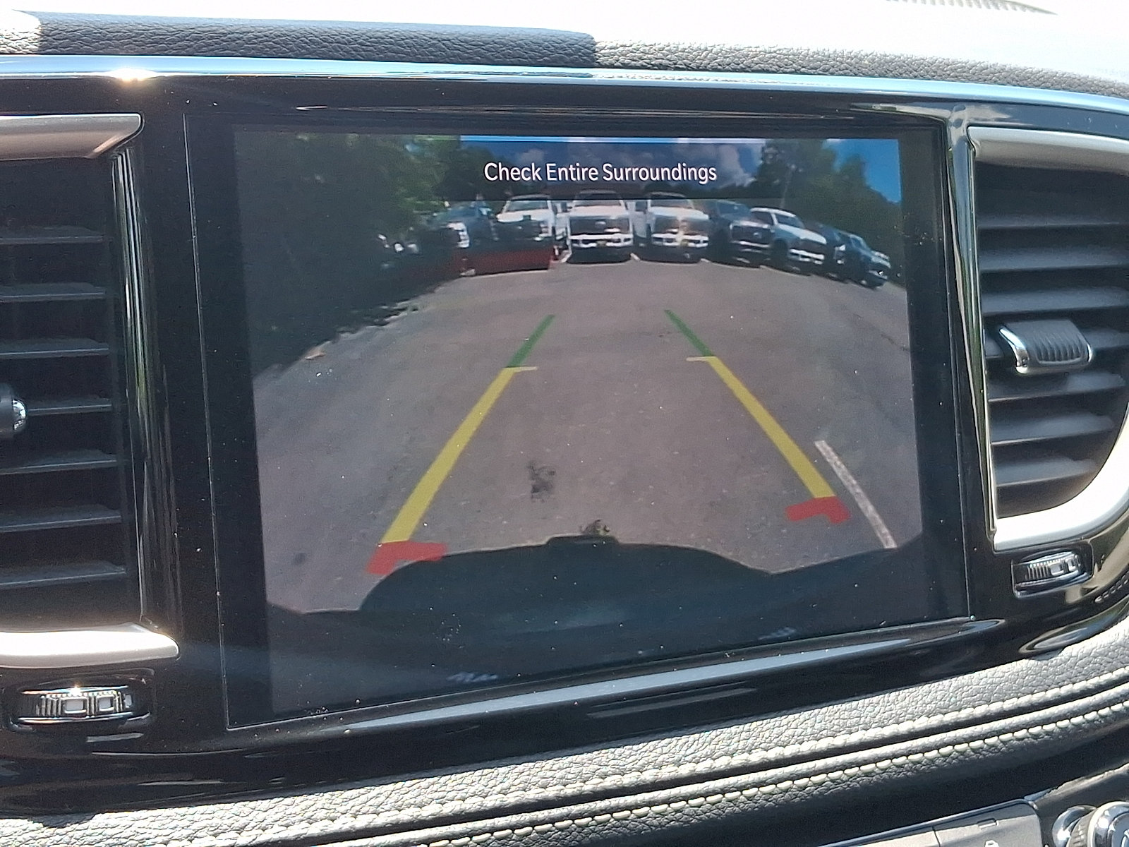 Used 2023 Chrysler Pacifica Touring-L FWD image 18