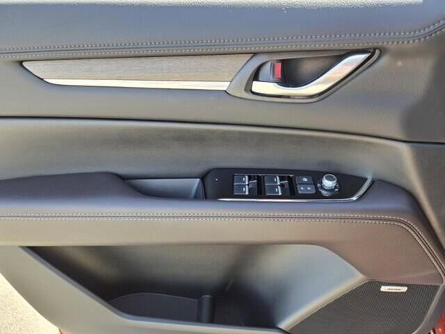Used 2025 MAZDA CX-5 Signature image 25