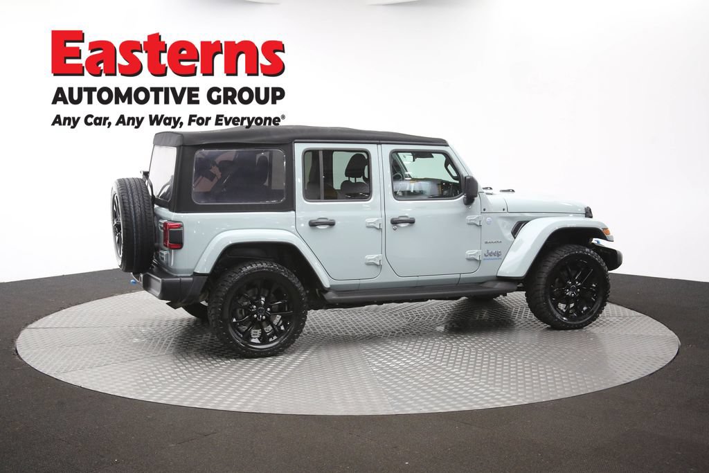 Used 2024 Jeep Wrangler Unlimited Sahara w/ Technology Group AWD/4WD image 45