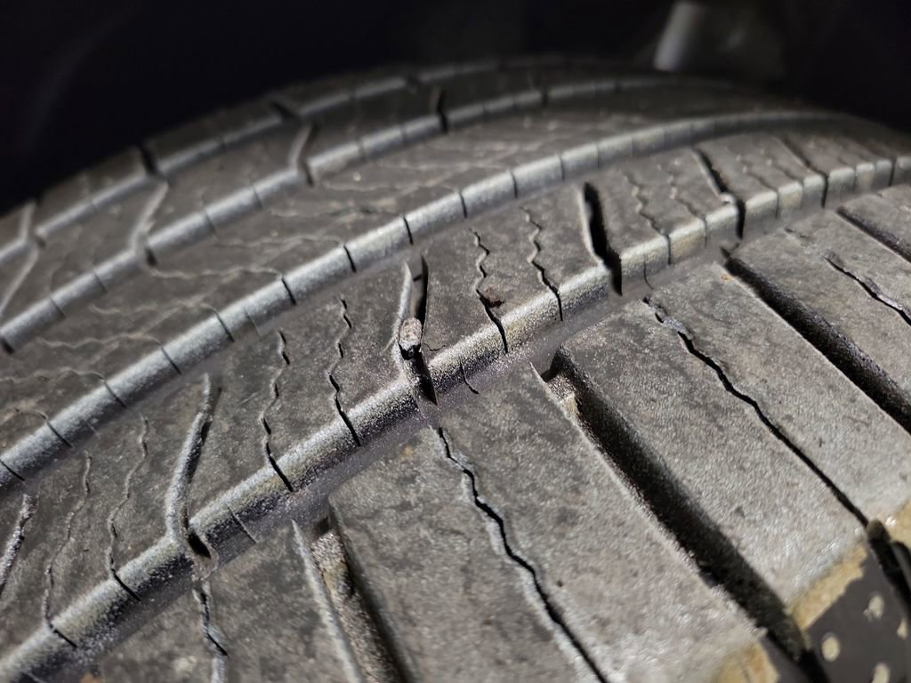 Used 2021 Land Rover Range Rover Velar S image 11