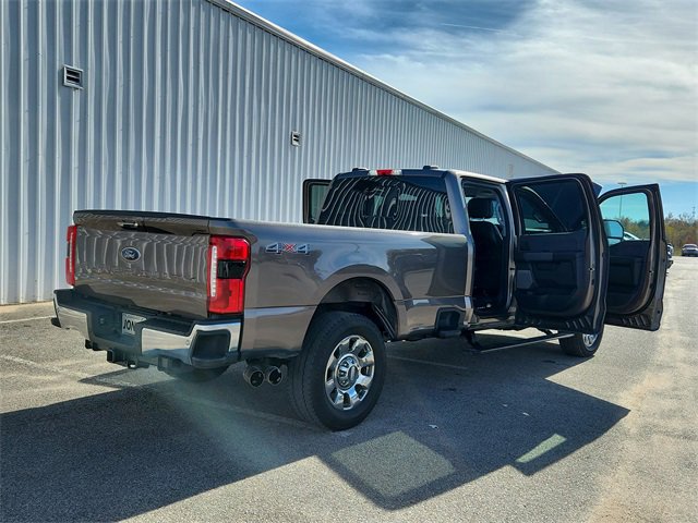 Used 2023 Ford F250 Lariat w/ Lariat Ultimate Package image 8