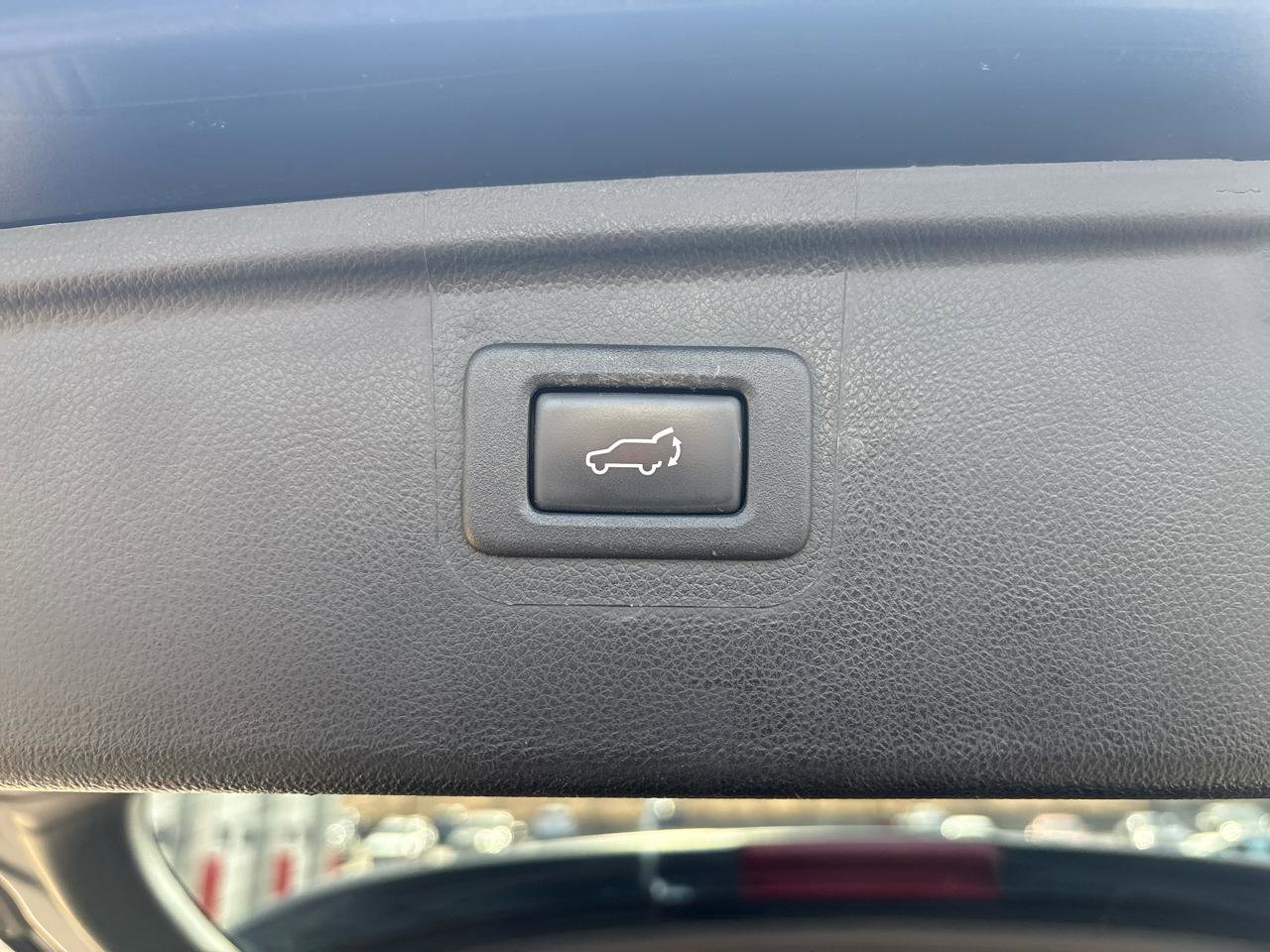 Used 2018 Subaru Outback 2.5i Limited image 18