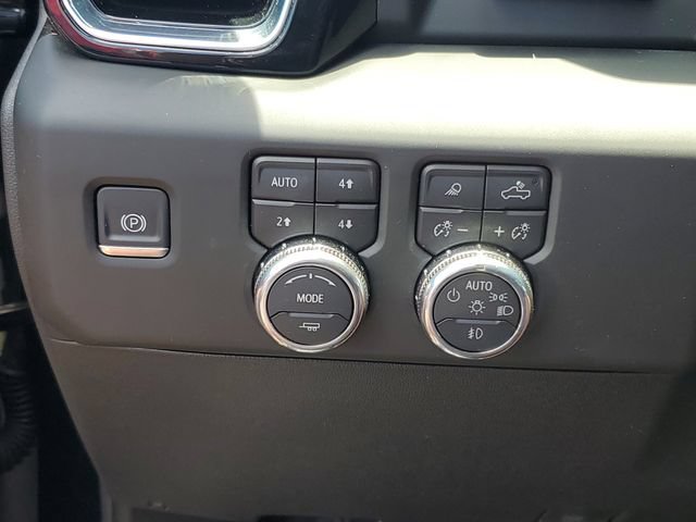 Used 2026 GMC Sierra 3500 Denali Ultimate AWD/4WD image 21