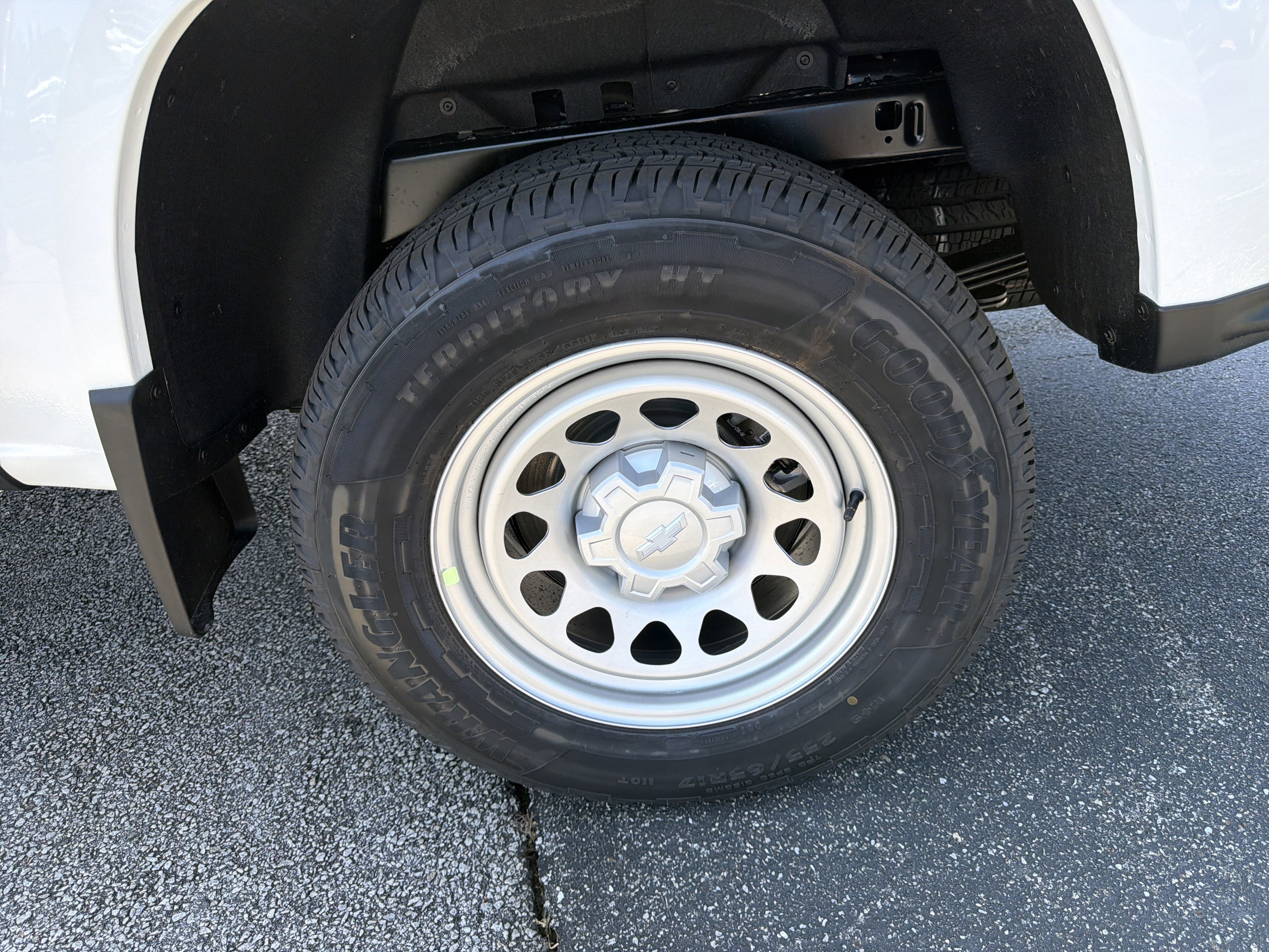 New 2026 Chevrolet Colorado W/T image 19