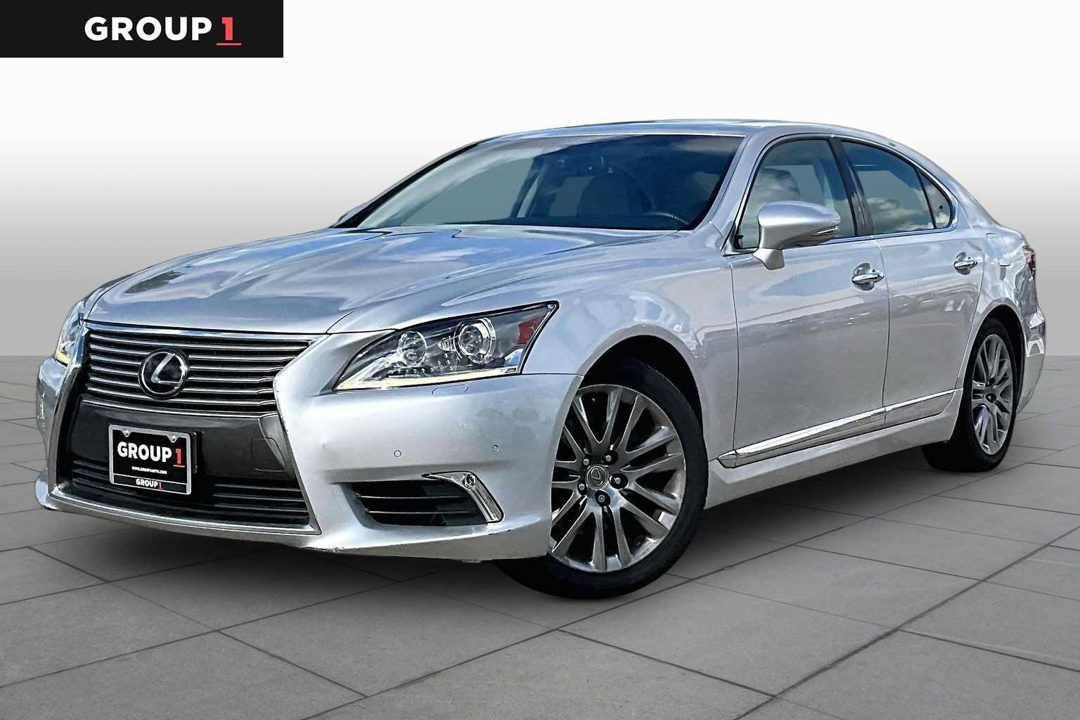 Used 2017 Lexus LS 460 w/ Comfort Package RWD image 1