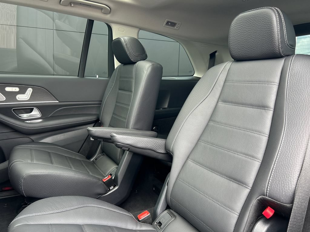New 2026 Mercedes-Benz GLS 450 4MATIC image 26