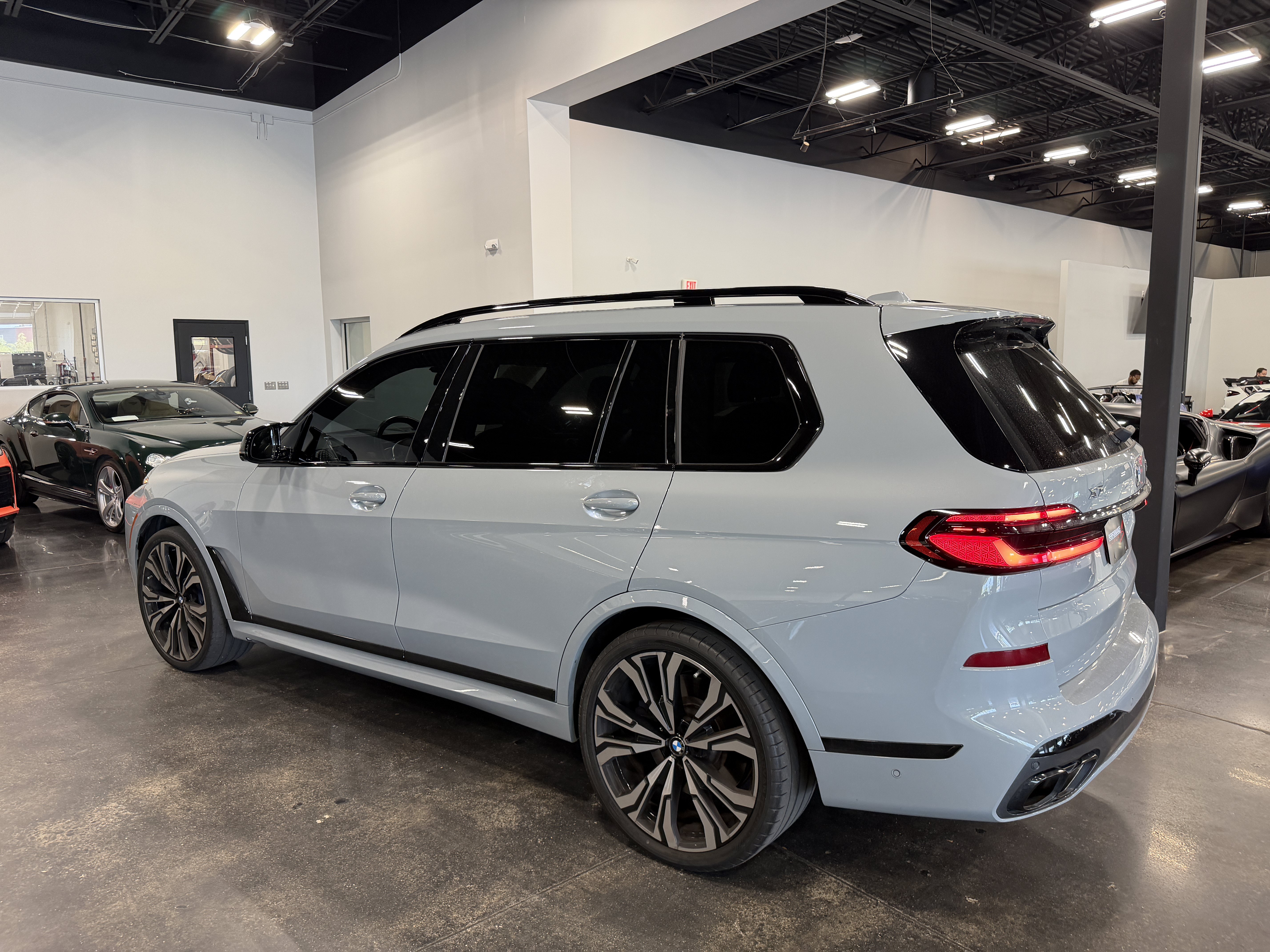 Used 2024 BMW X7 M60i w/ Executive Package AWD/4WD image 5