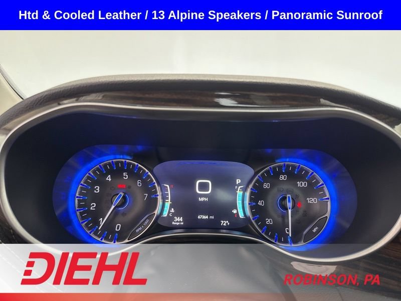 Used 2023 Chrysler Pacifica Limited FWD image 34