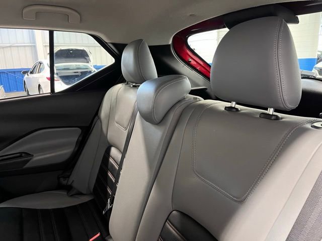 Used 2023 Nissan Kicks SR w/ SR Premium Package image 18