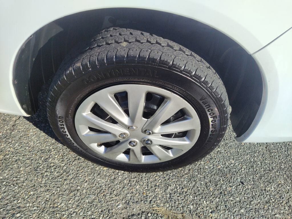 Used 2020 Nissan NV200 SV w/ Back Door Glass Package image 21