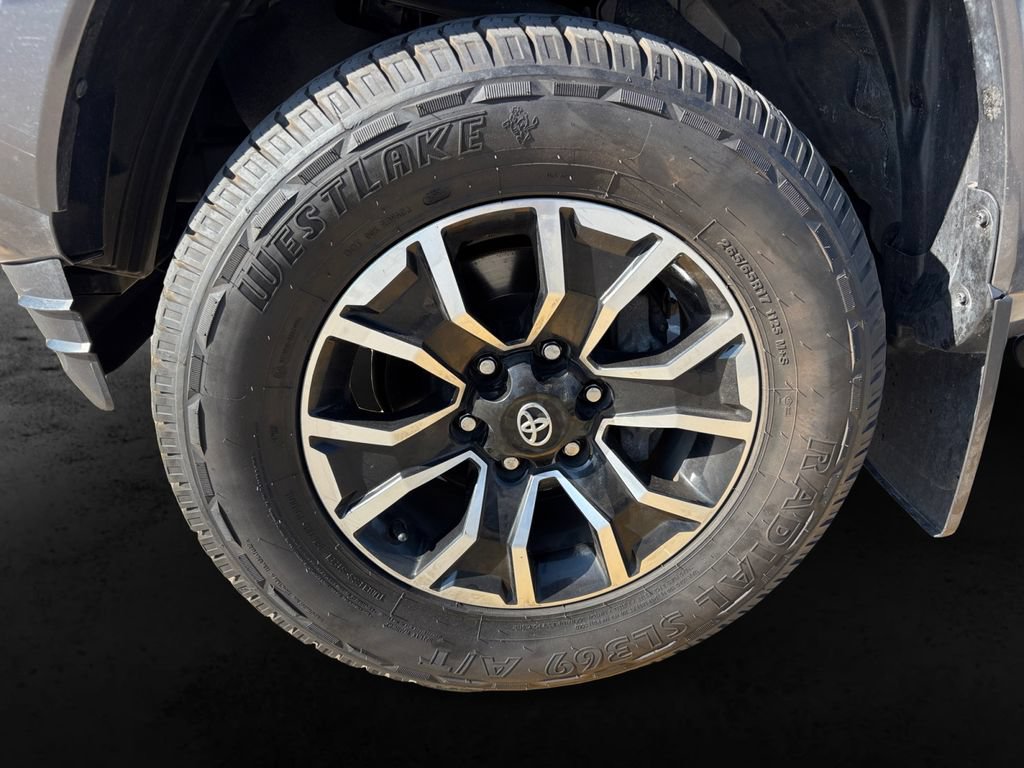 Used 2023 Toyota Tacoma TRD Sport w/ Technology Package RWD image 9