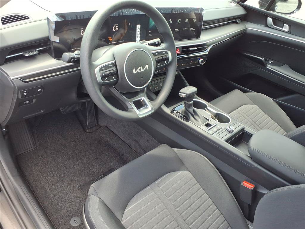 New 2026 Kia K5 LXS FWD image 11