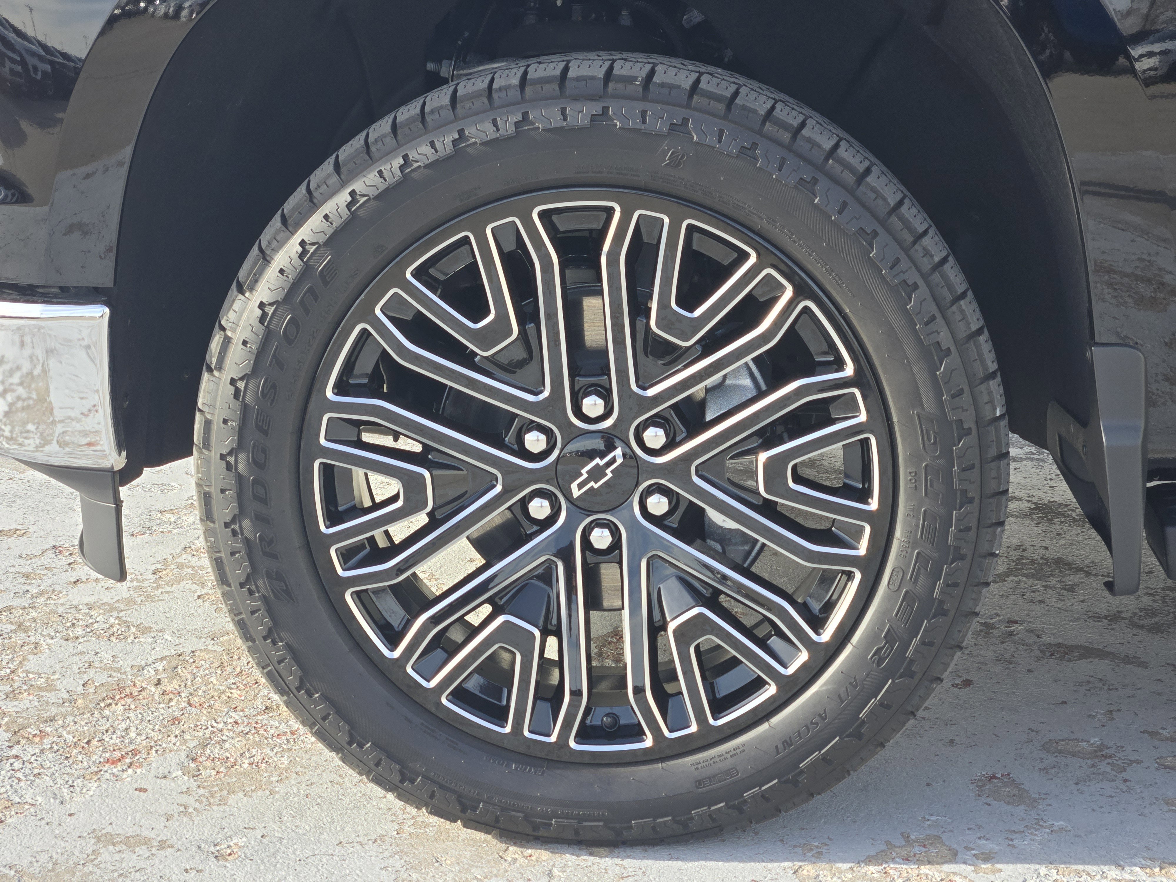 Used 2025 Chevrolet Silverado 1500 LTZ w/ LTZ Premium Package image 15