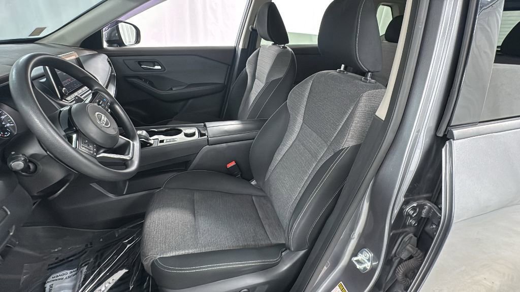 Used 2021 Nissan Rogue SV image 10