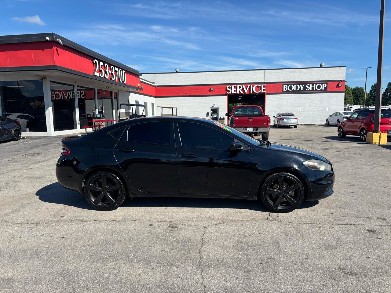 Used 2015 Dodge Dart SXT FWD image 2