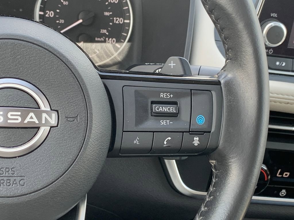 Used 2023 Nissan Rogue SV w/ SV Premium B Package FWD image 14