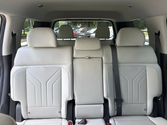 Used 2025 Hyundai Santa Fe SEL AWD/4WD image 27