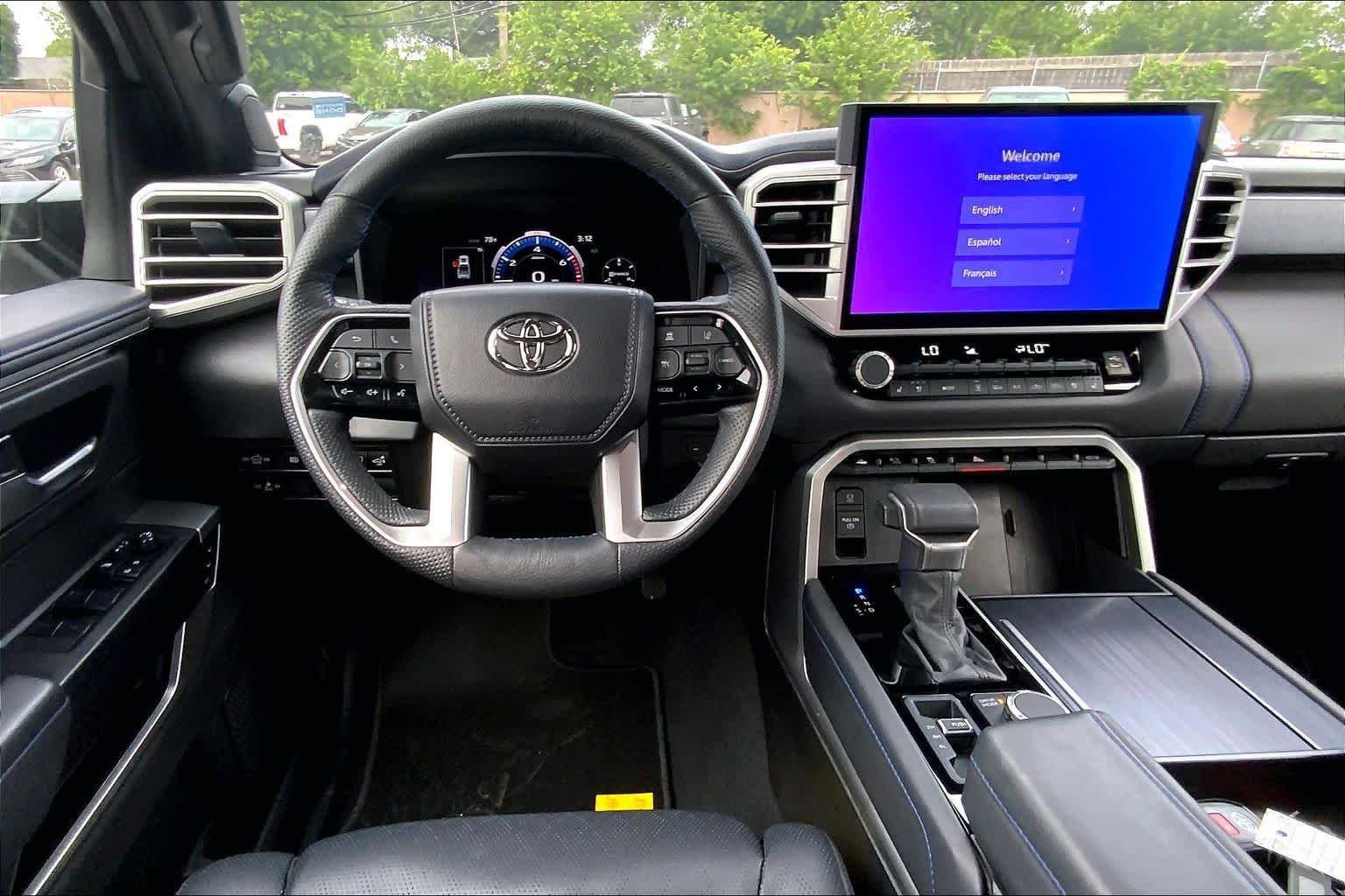 Used 2025 Toyota Tundra Platinum AWD/4WD image 6
