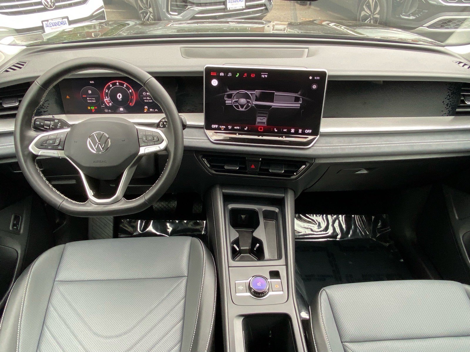 Certified 2026 Volkswagen Tiguan SE AWD/4WD image 11