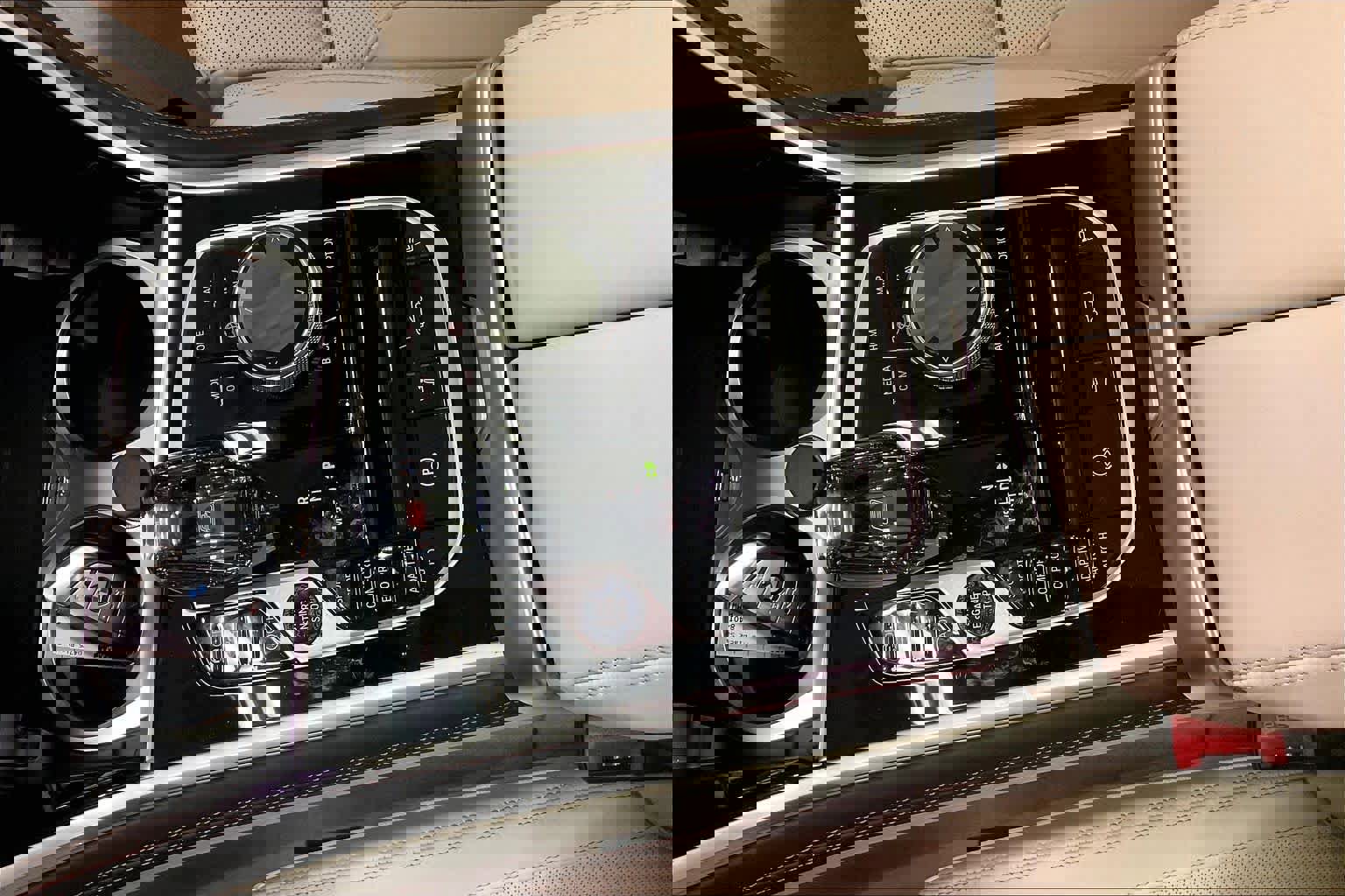 New 2026 BMW 840i Convertible w/ Comfort Seating Package image 7