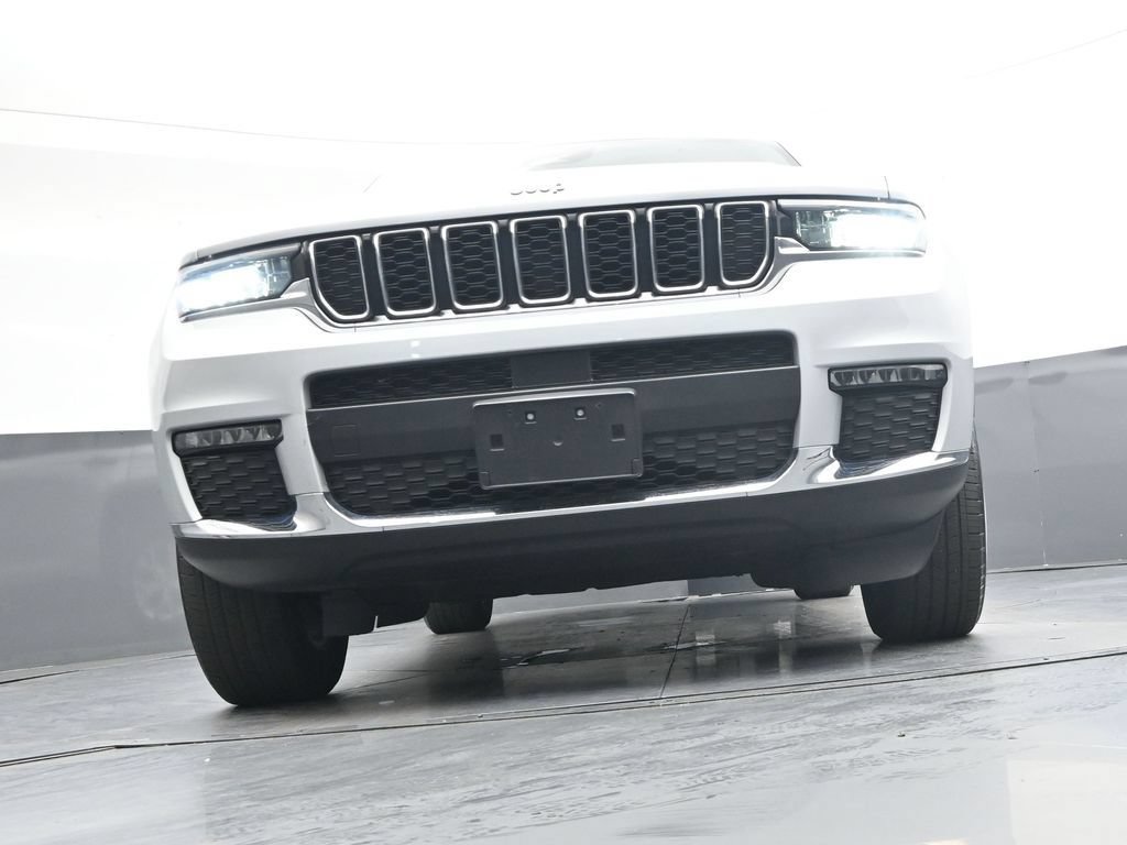 Used 2023 Jeep Grand Cherokee L Limited AWD/4WD image 50