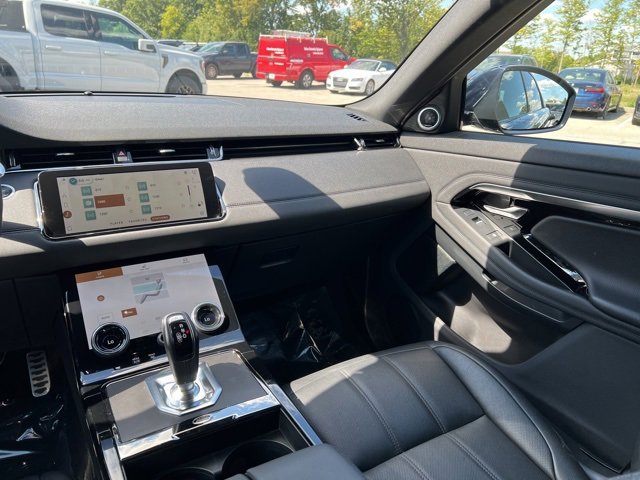 Used 2022 Land Rover Range Rover Evoque R-Dynamic SE image 43