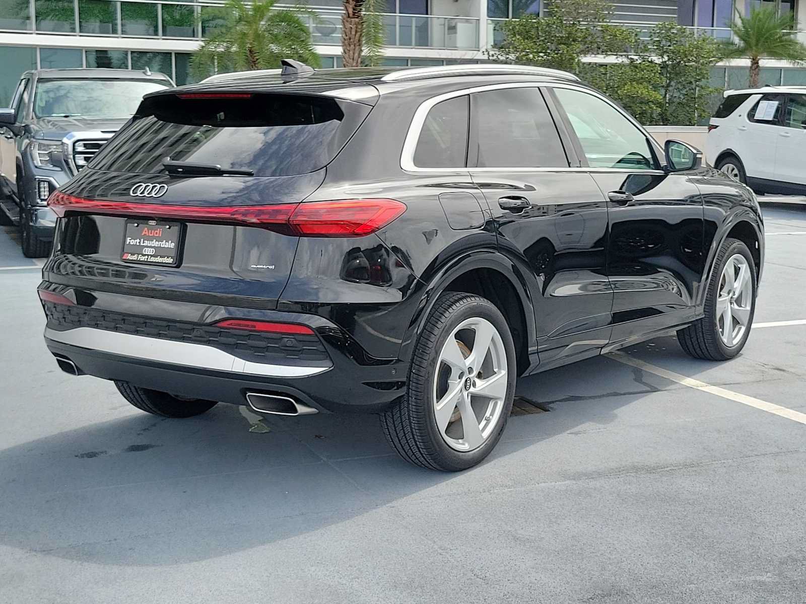 Certified 2025 Audi Q5 Premium Plus AWD/4WD image 6