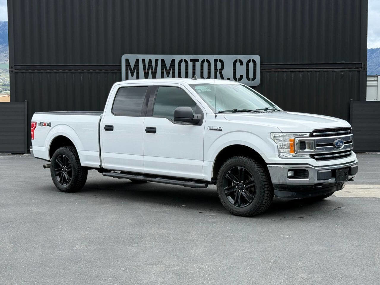 Used 2020 Ford F150 XLT image 2