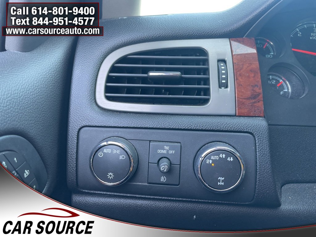 Used 2013 Chevrolet Suburban LTZ image 20