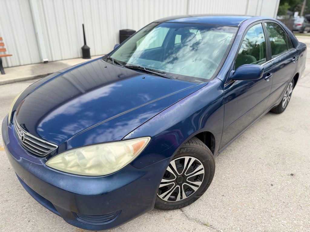 Used 2005 Toyota Camry LE