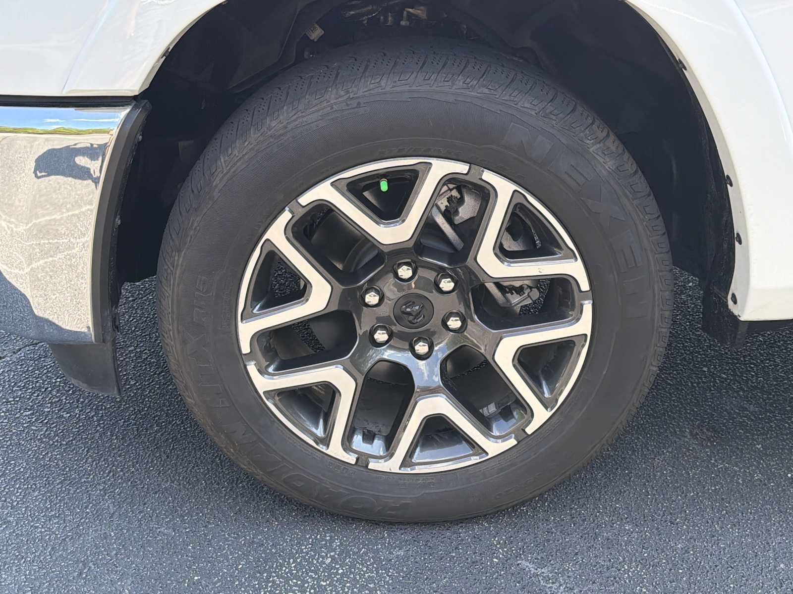 Used 2025 RAM 1500 Laramie RWD image 39