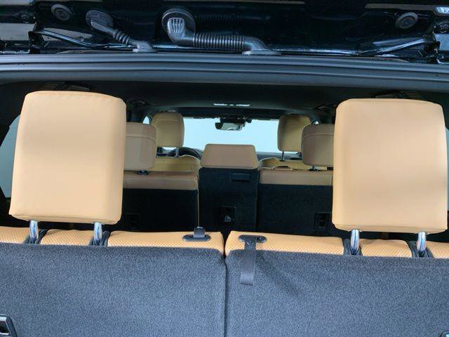 Certified 2025 Lexus LX 600 4WD w/ Interior Upgrade Package image 15