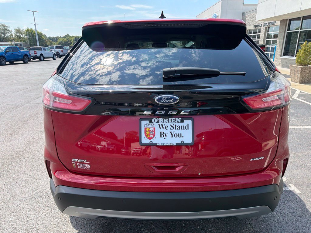 Used 2023 Ford Edge SEL AWD/4WD image 4