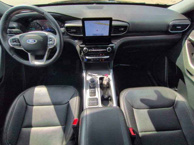 Used 2023 Ford Explorer Limited w/ Equipment Group 301A image 18