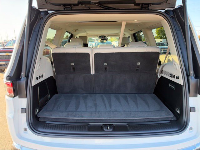Used 2024 Jeep Wagoneer Series III w/ Premium Group I AWD/4WD image 24