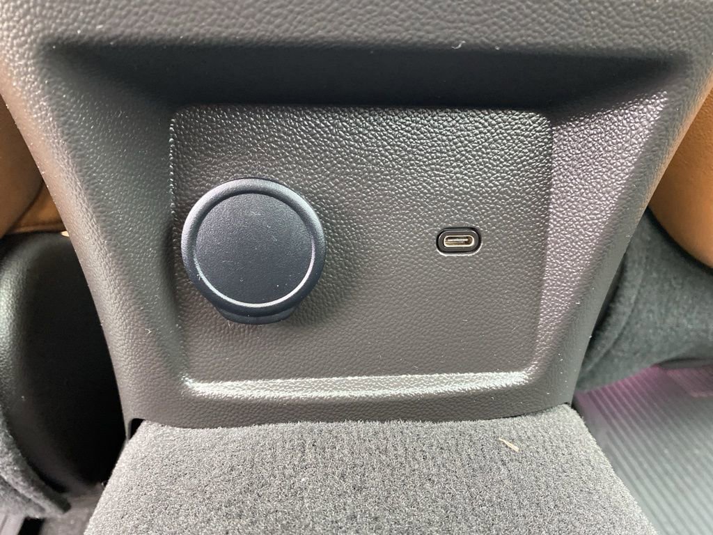 Used 2025 Cadillac CT5 V w/ Platinum Package image 19