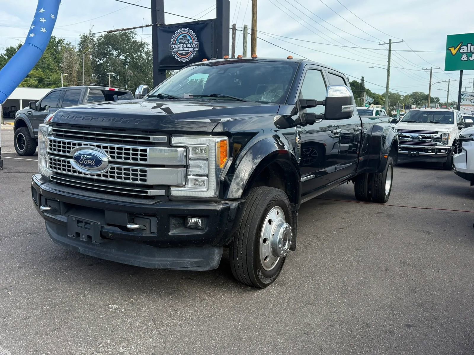 Used 2018 Ford F450 Platinum w/ Platinum Ultimate Package AWD/4WD image 5