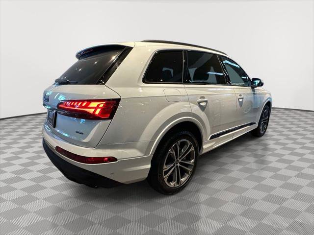 Used 2026 Audi Q7 2.0T Premium w/ Convenience Plus Package AWD/4WD image 2