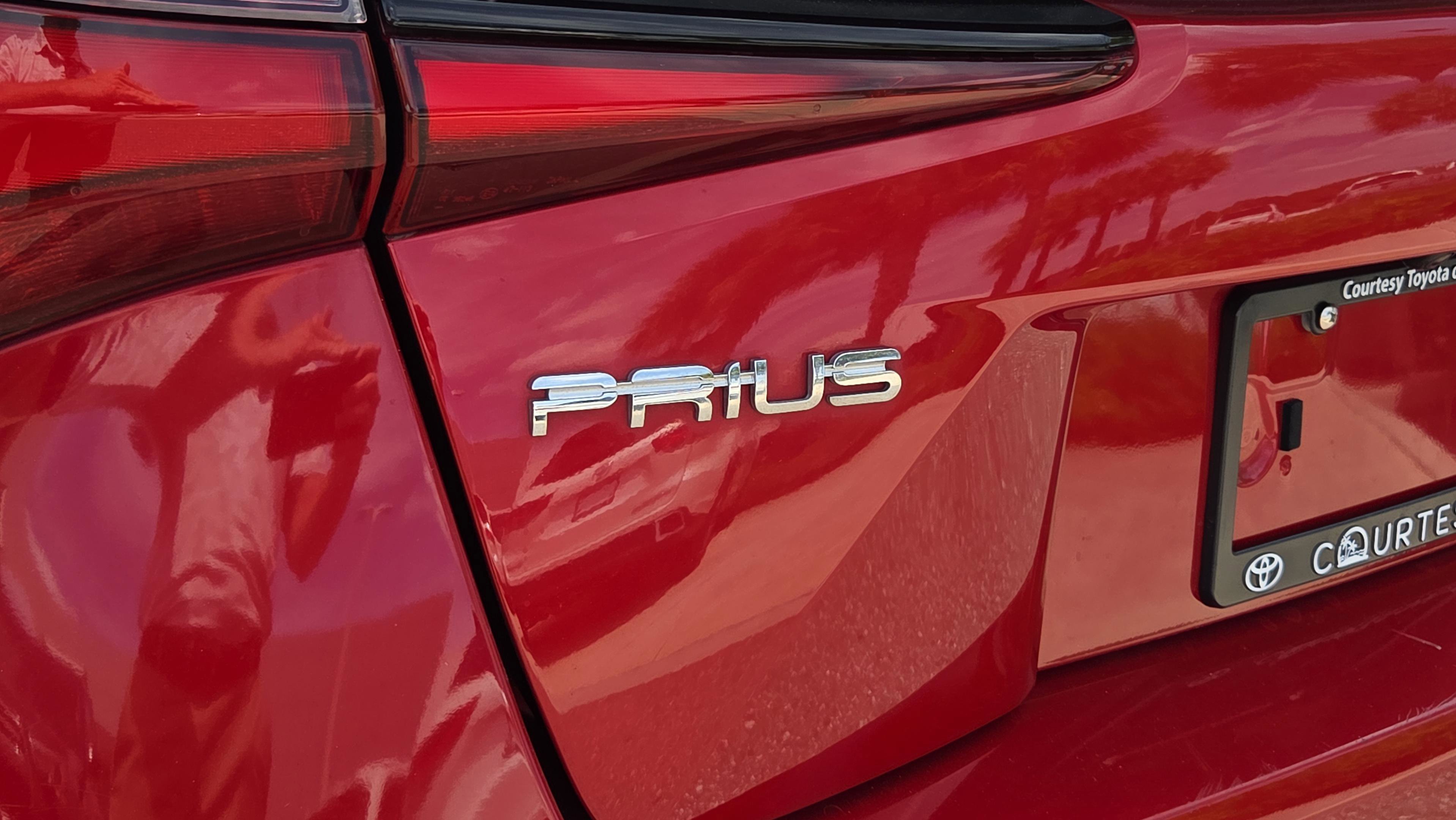 Used 2022 Toyota Prius XLE FWD image 31