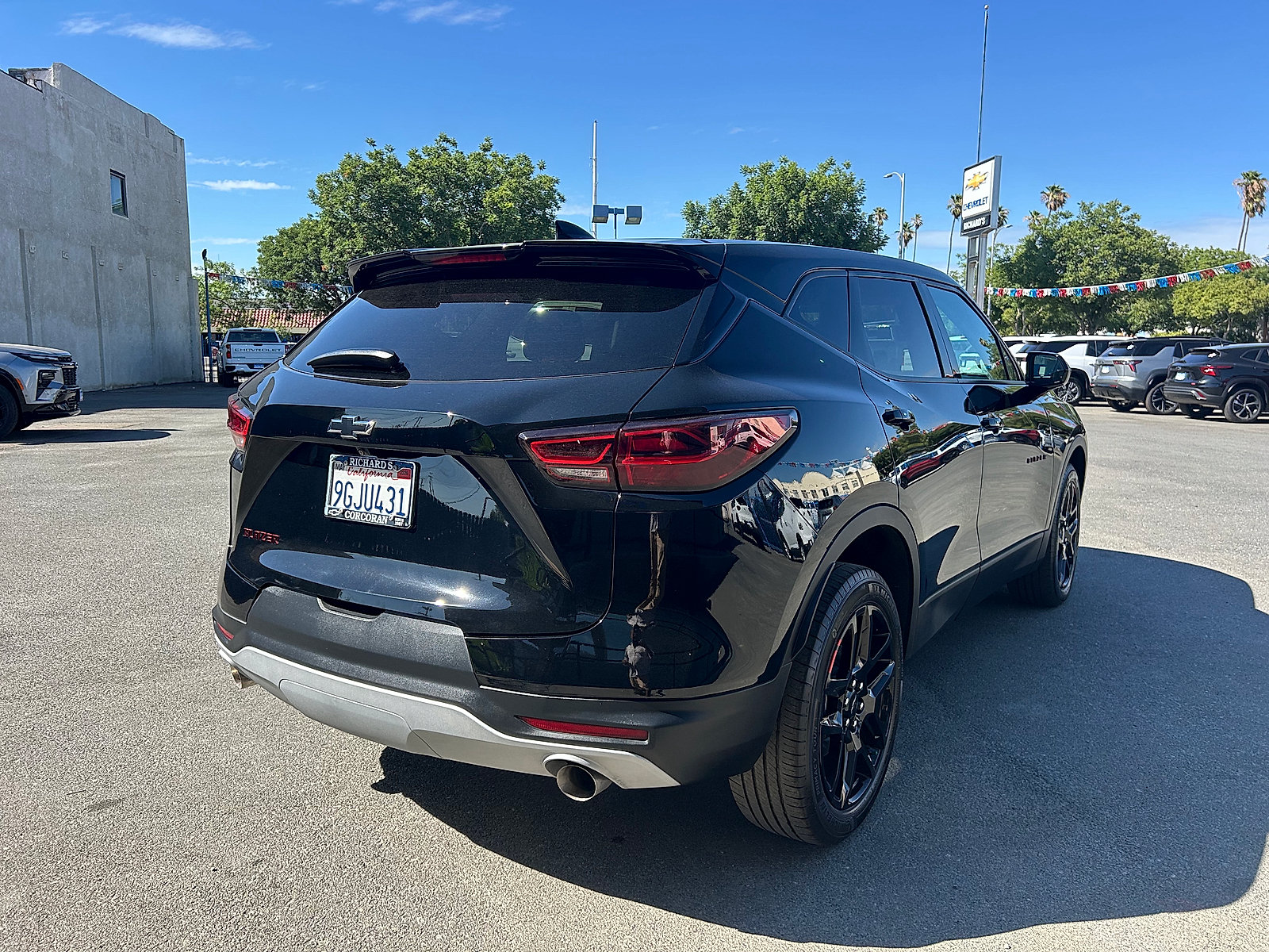 Used 2023 Chevrolet Blazer LT w/ Driver Confidence Package FWD image 3