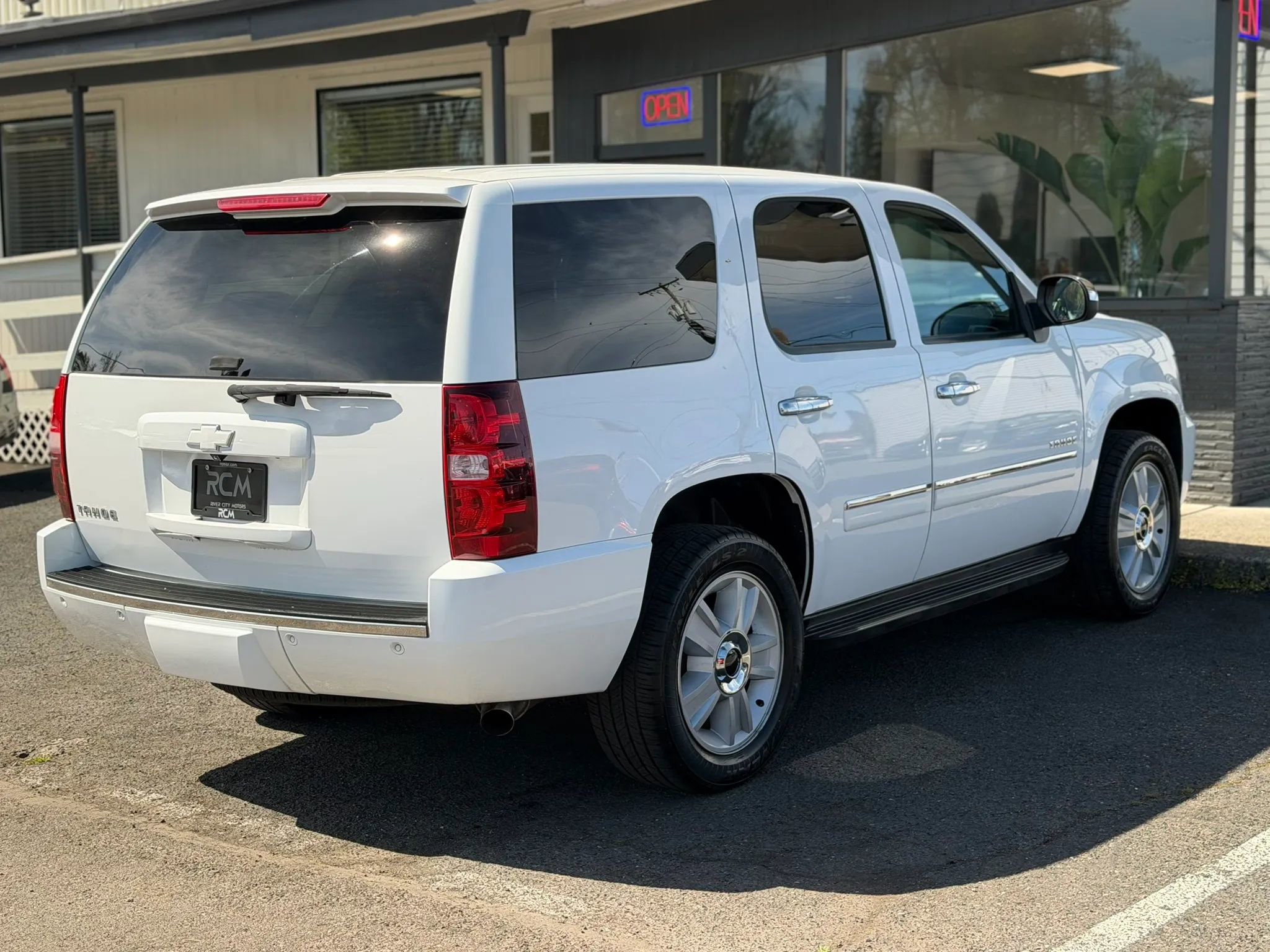 Used 2013 Chevrolet Tahoe LTZ image 5