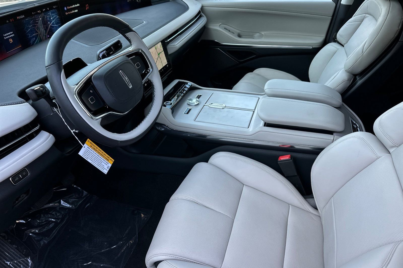 New 2026 Lincoln Navigator Reserve AWD/4WD image 9